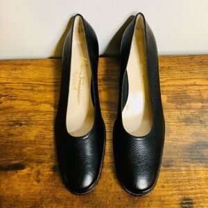 Salvatore Ferragamo Wedge Heels Womens Black Leather Shoes Pumps. Size 8.5